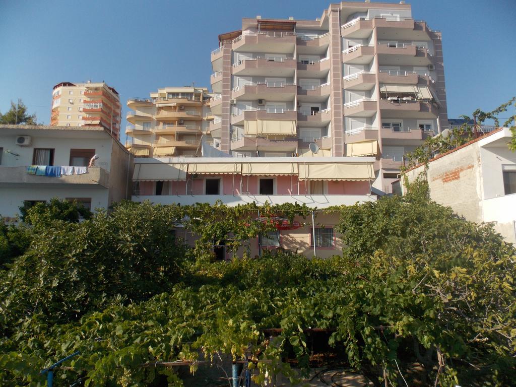 Detjon Beach Apartments Sarande Exterior photo